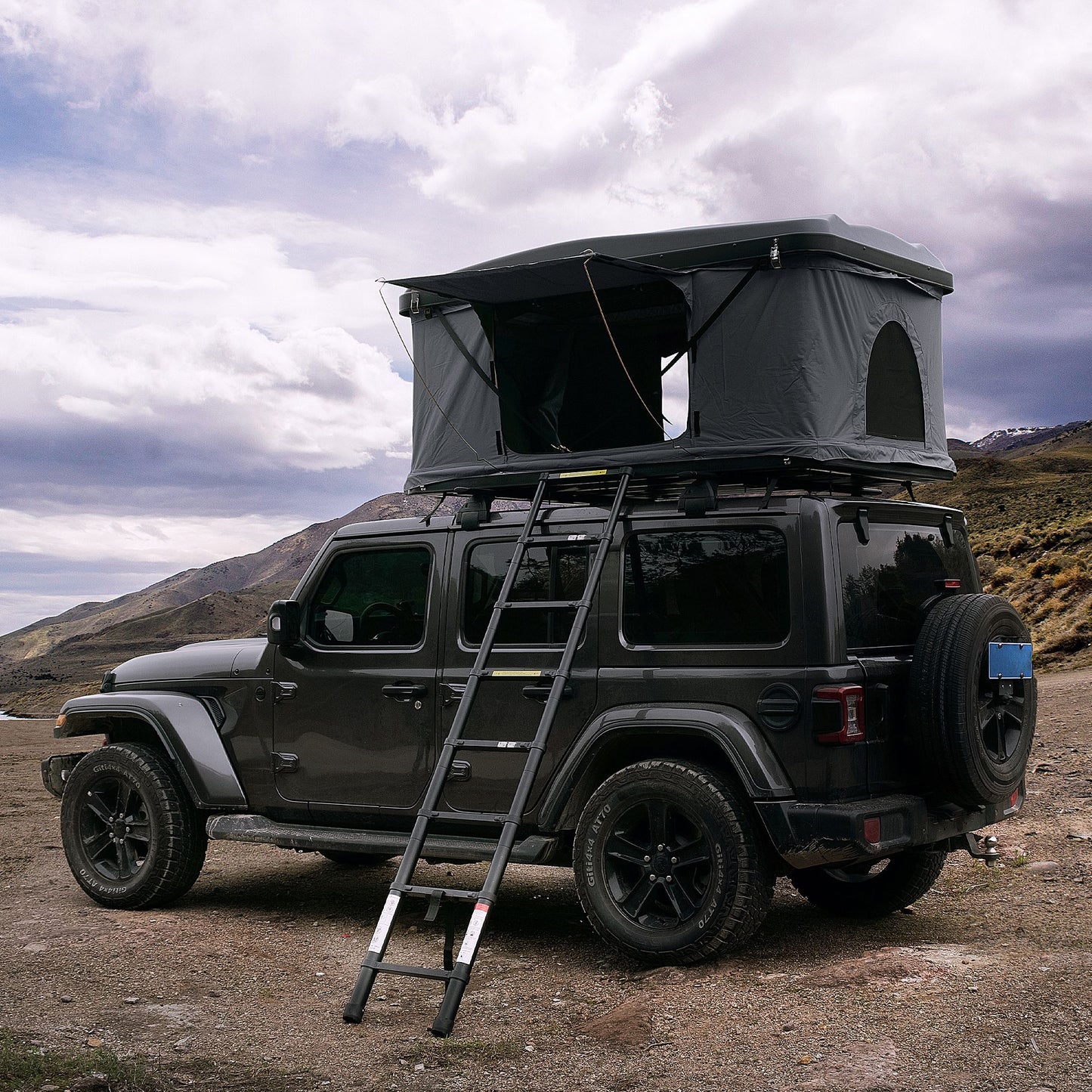 Trustmade Hard Shell Rooftop Tent 2mins Setup 100% Waterproof 50mm Mattress Pick Up Available